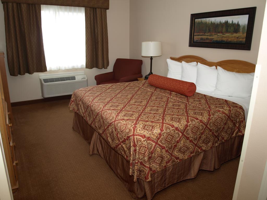 Savanna Inn & Suites Habitación foto